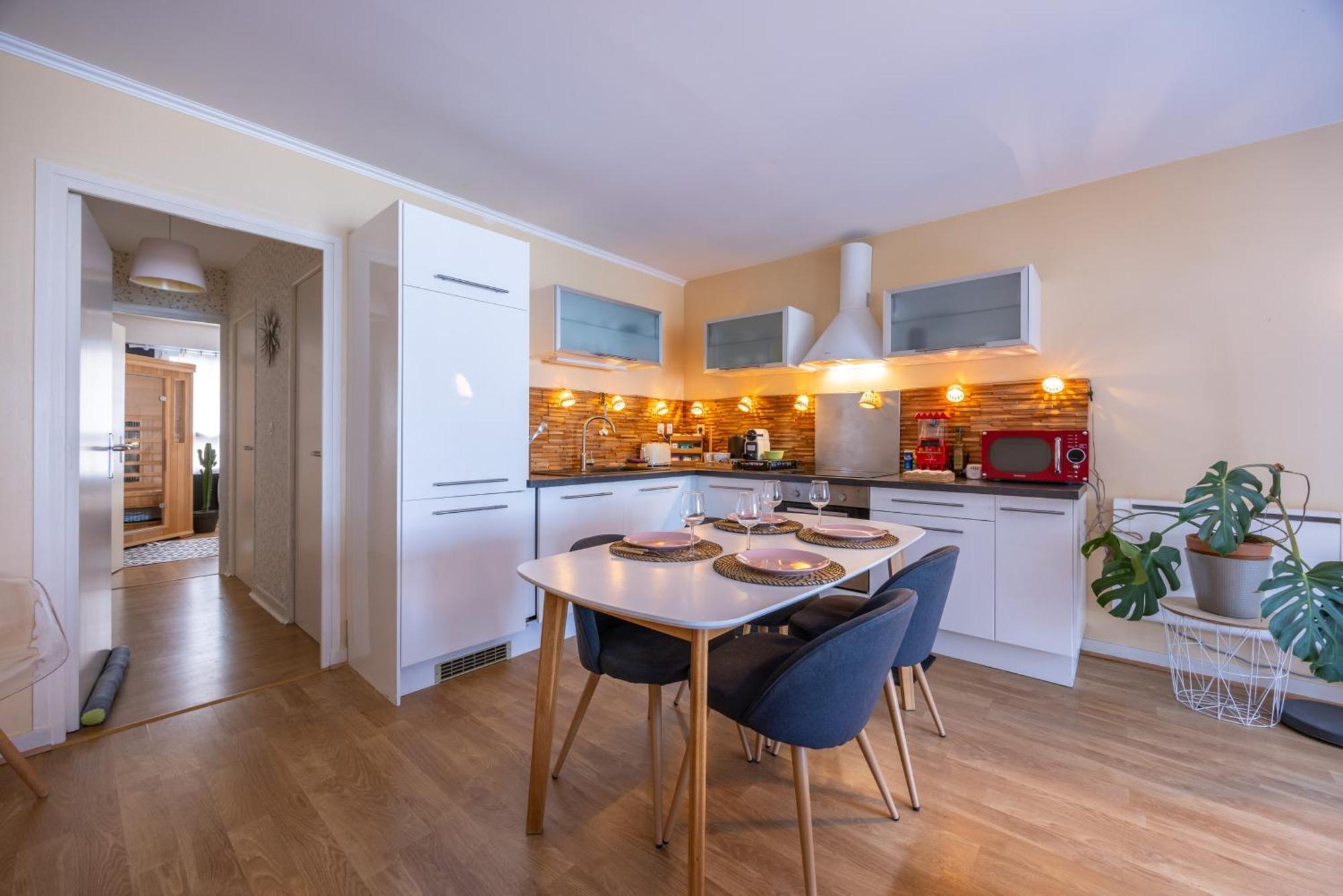 Le Coin Du Bonheur Apartment *